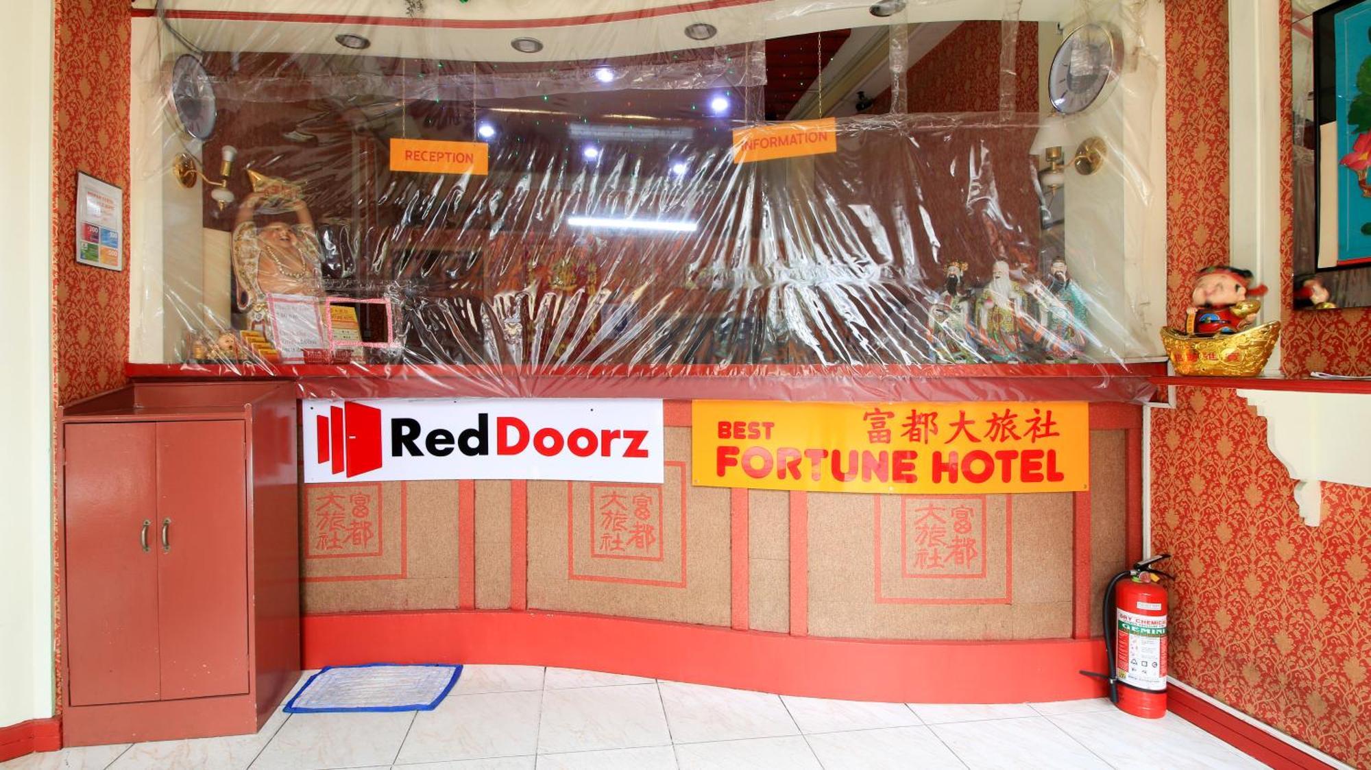Reddoorz Plus @ Chinatown Binondo Маніла Екстер'єр фото